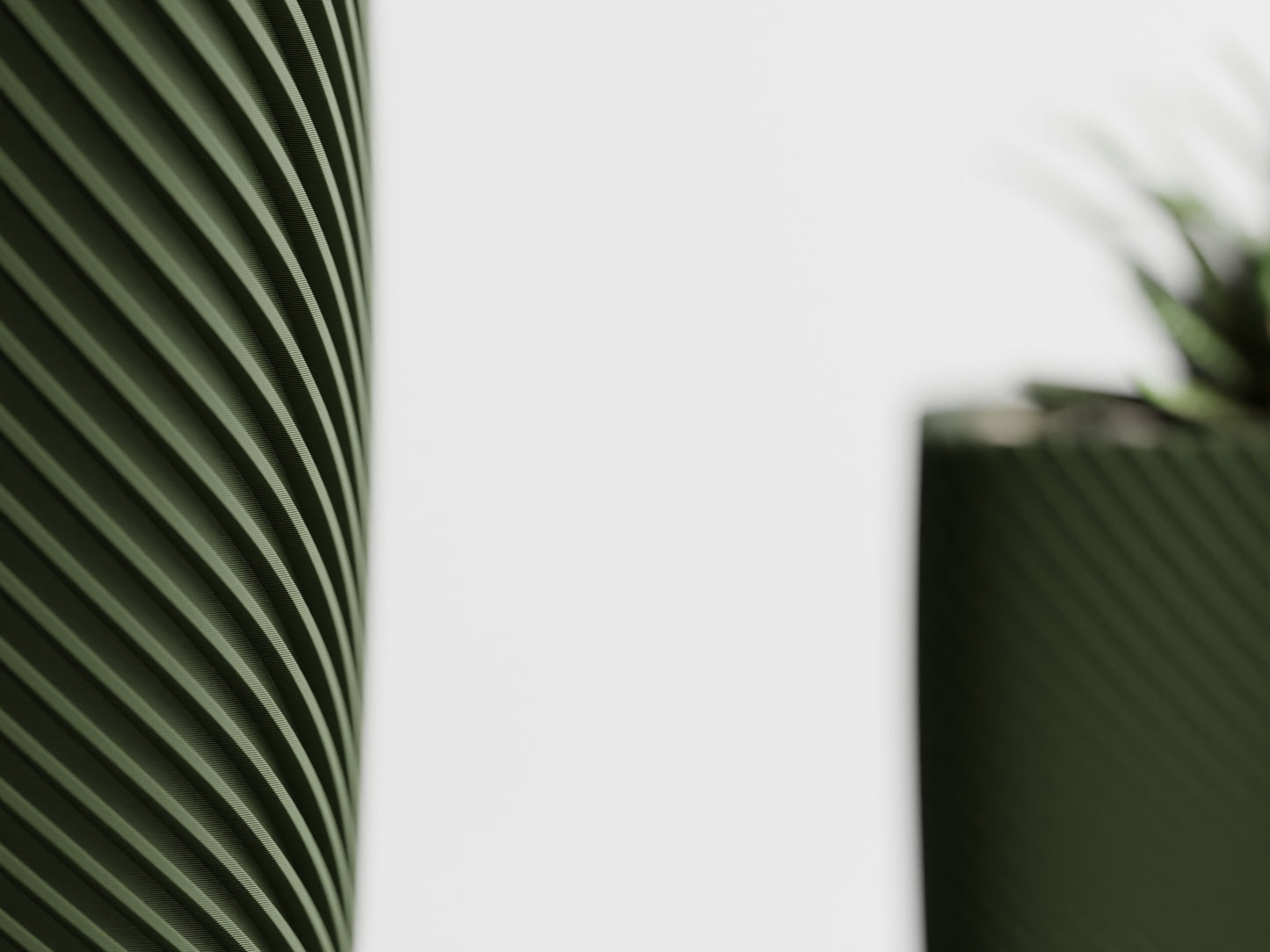 Plant Pot - Single ribbed round cube