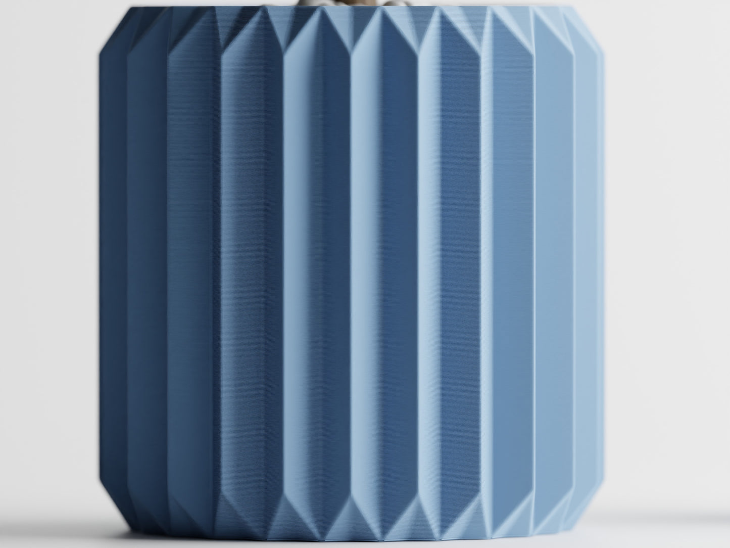 Plant pot - Ribbed triangles