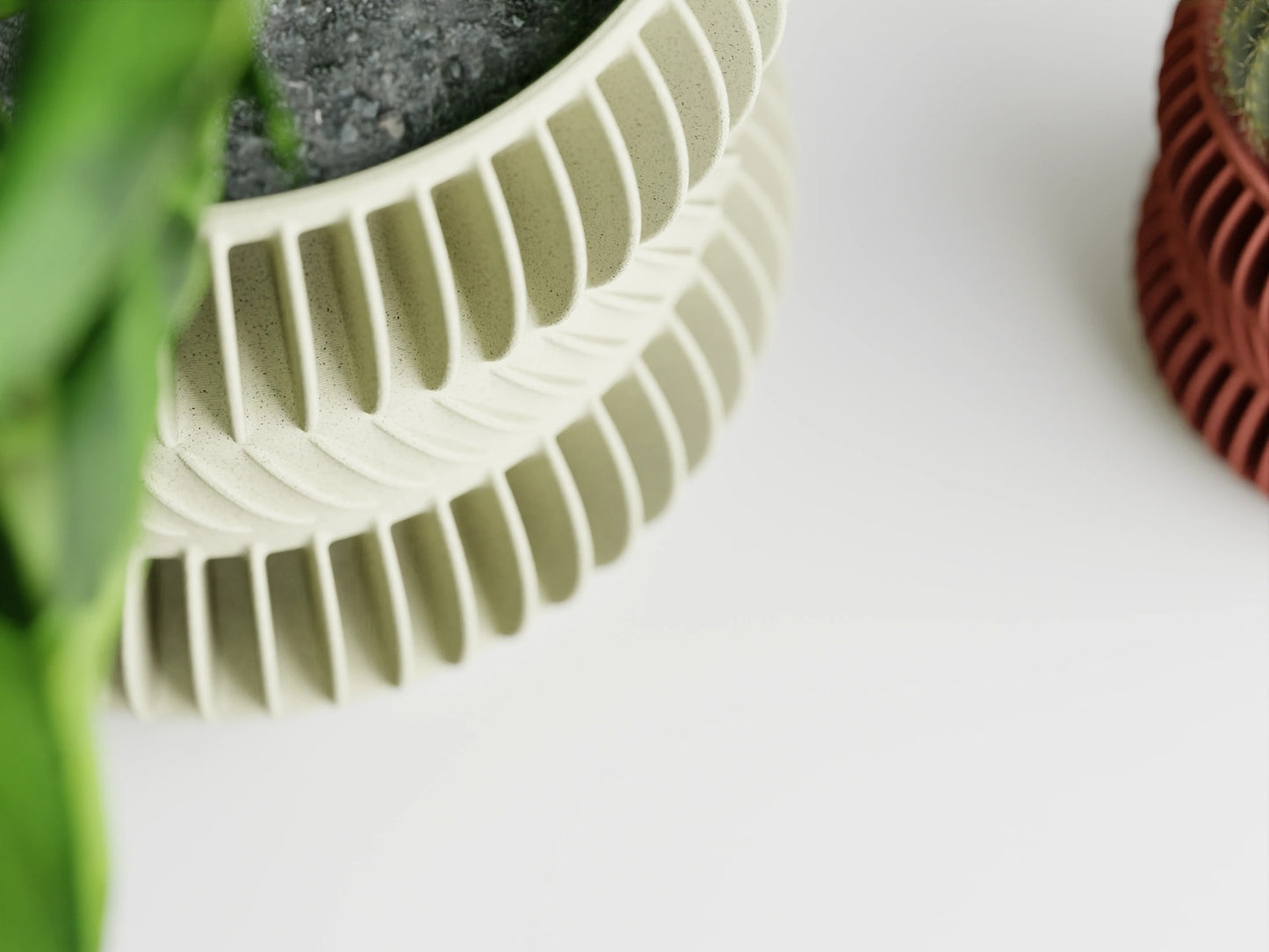 Modern ribbed plant pot/vase - series 3